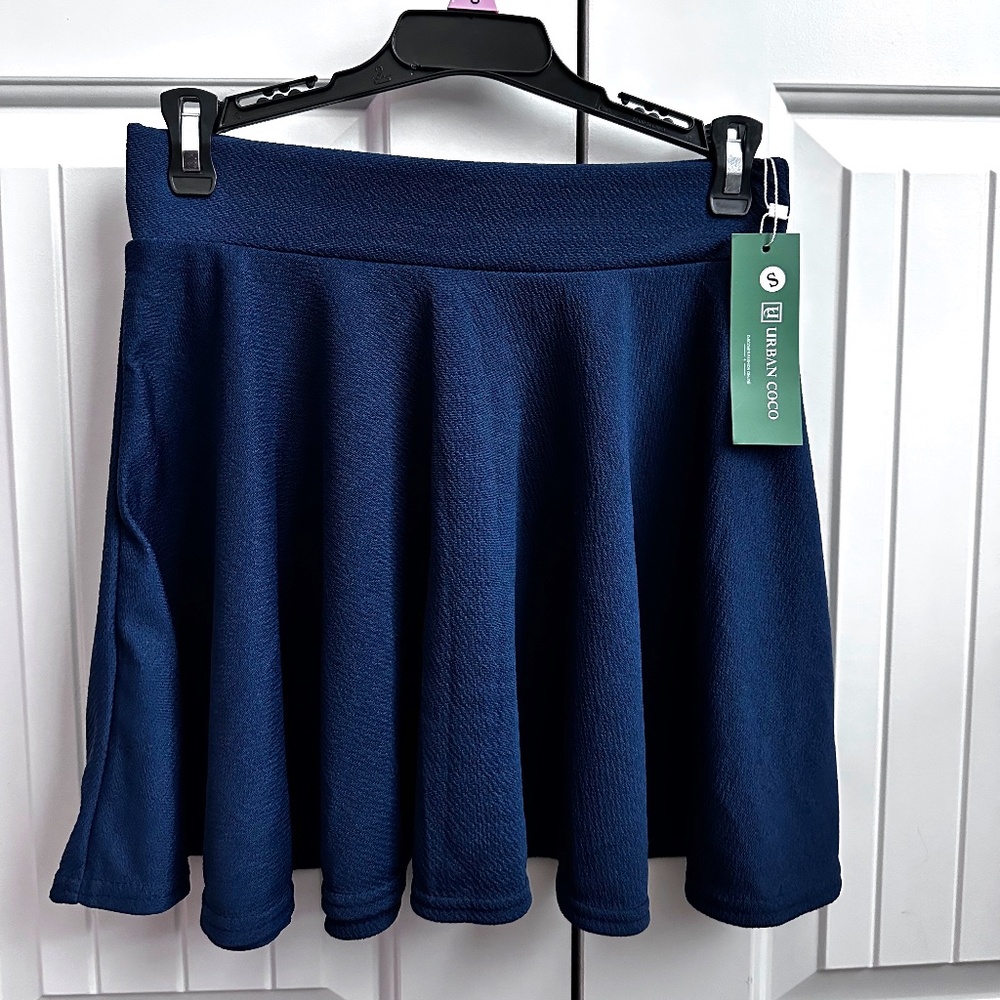 Navy Blue flare skirt, Size S, NWT